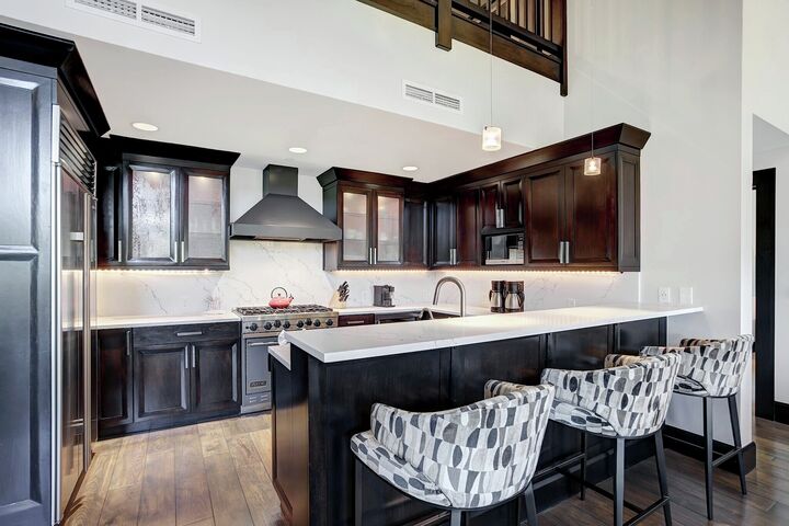 3 Bdrm + Loft Platinum - Kitchen