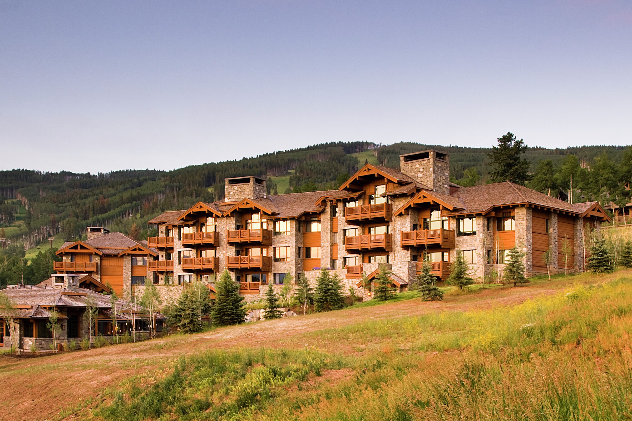 Hummingbird Lodge