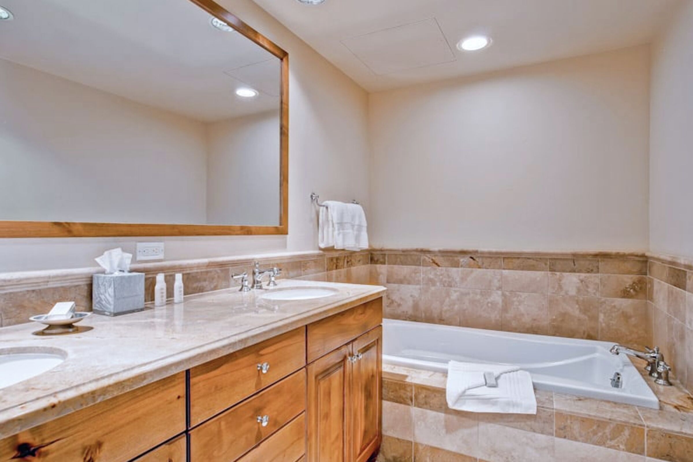 #A402 - Master Ensuite Bathroom