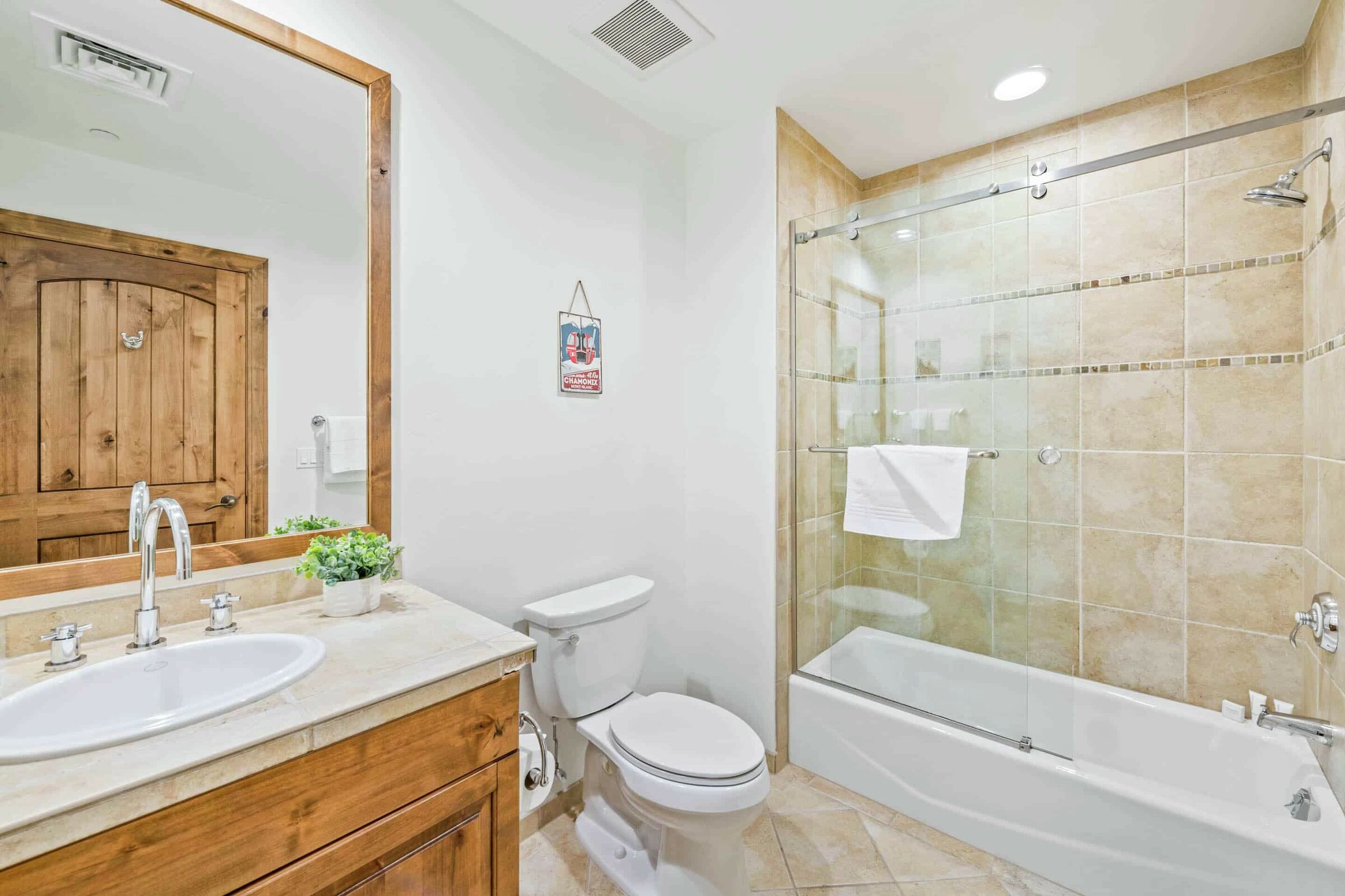 #B407 - Bathroom