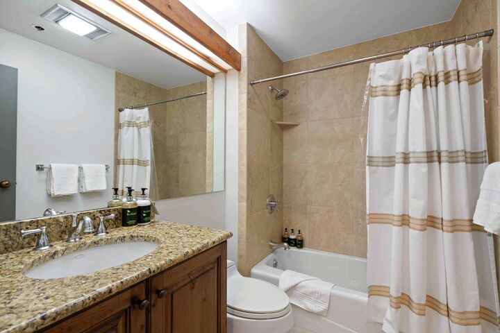 #329 - Bathroom