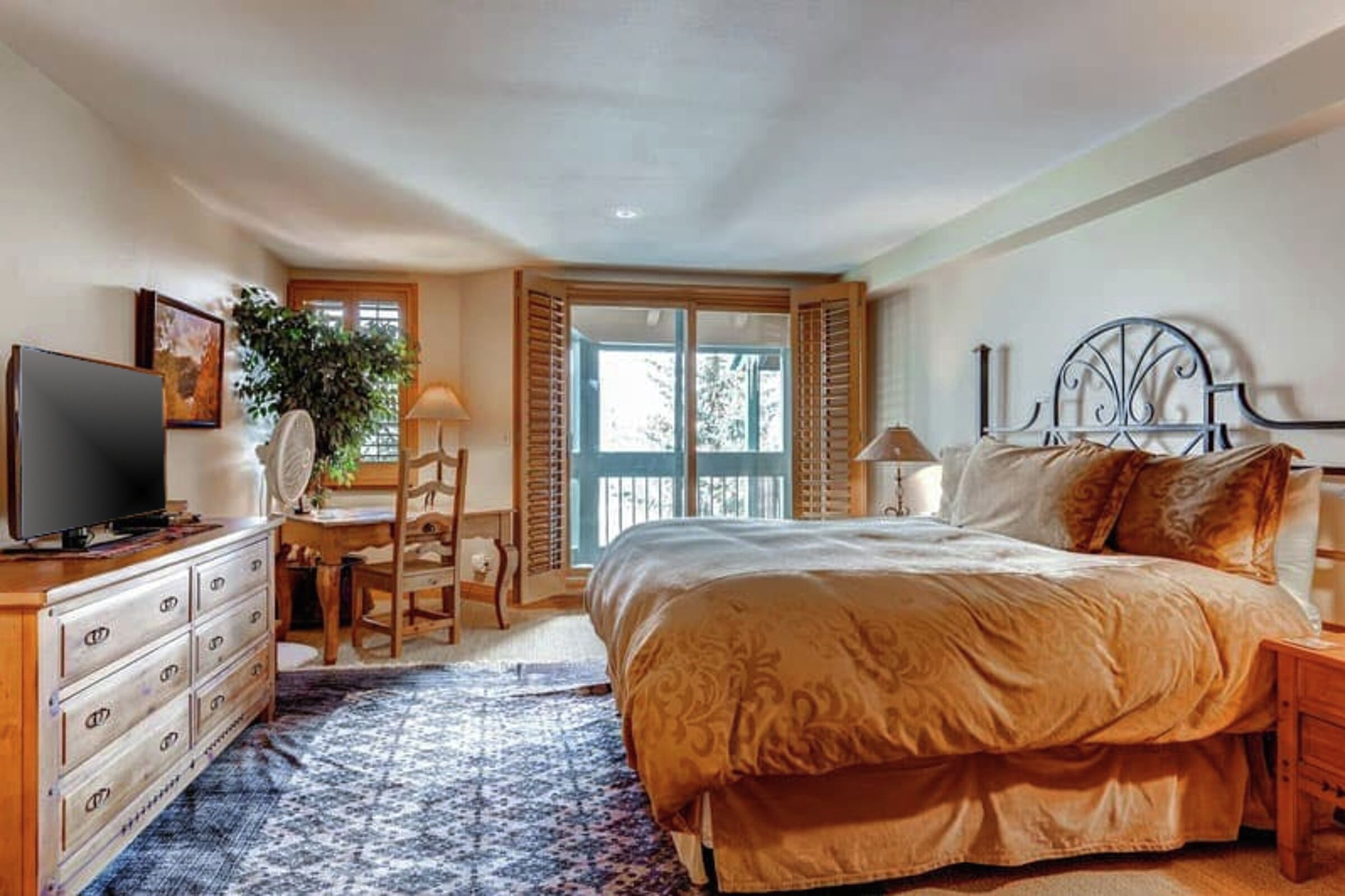 #324 - Master Bedroom