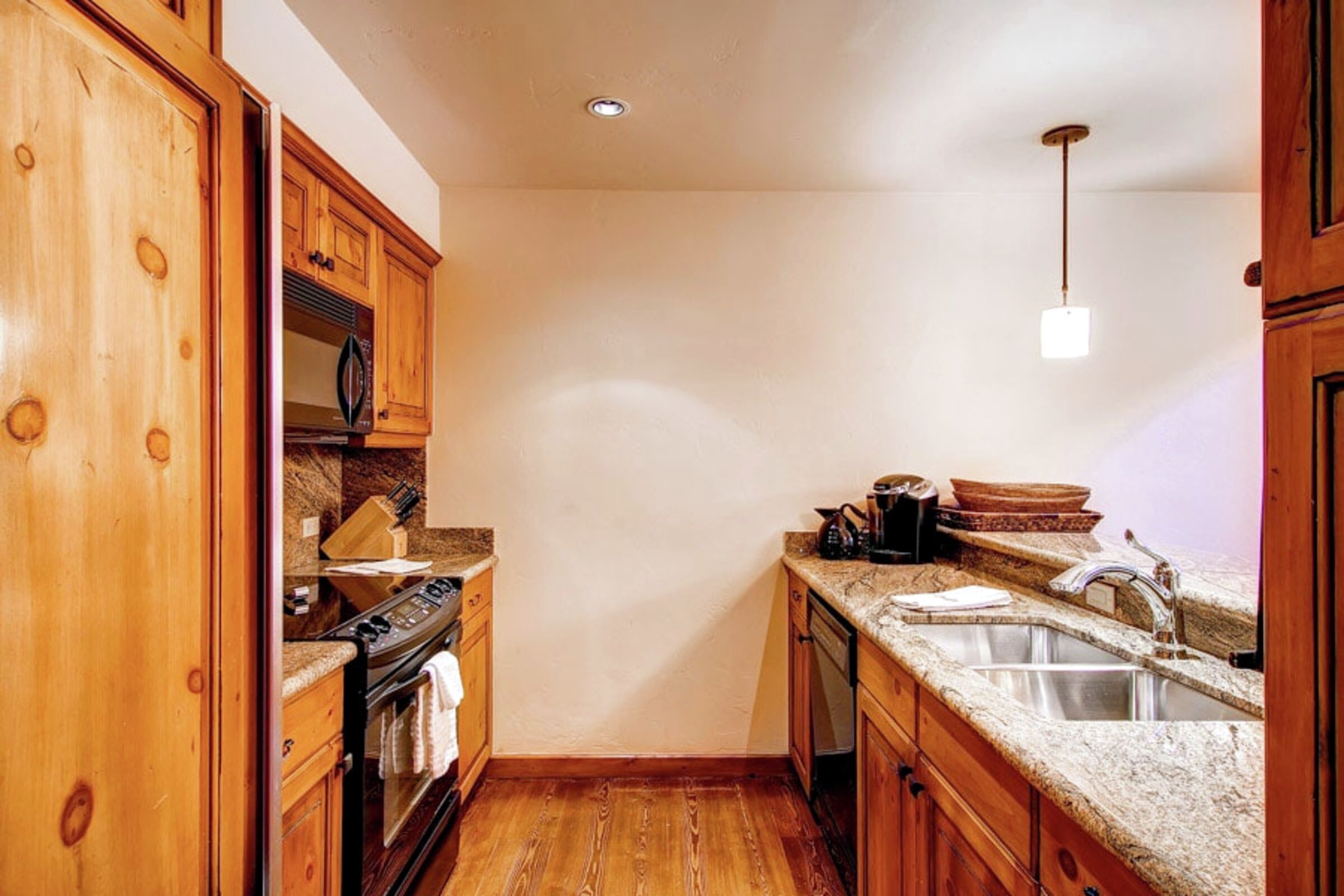 #430 - Kitchen