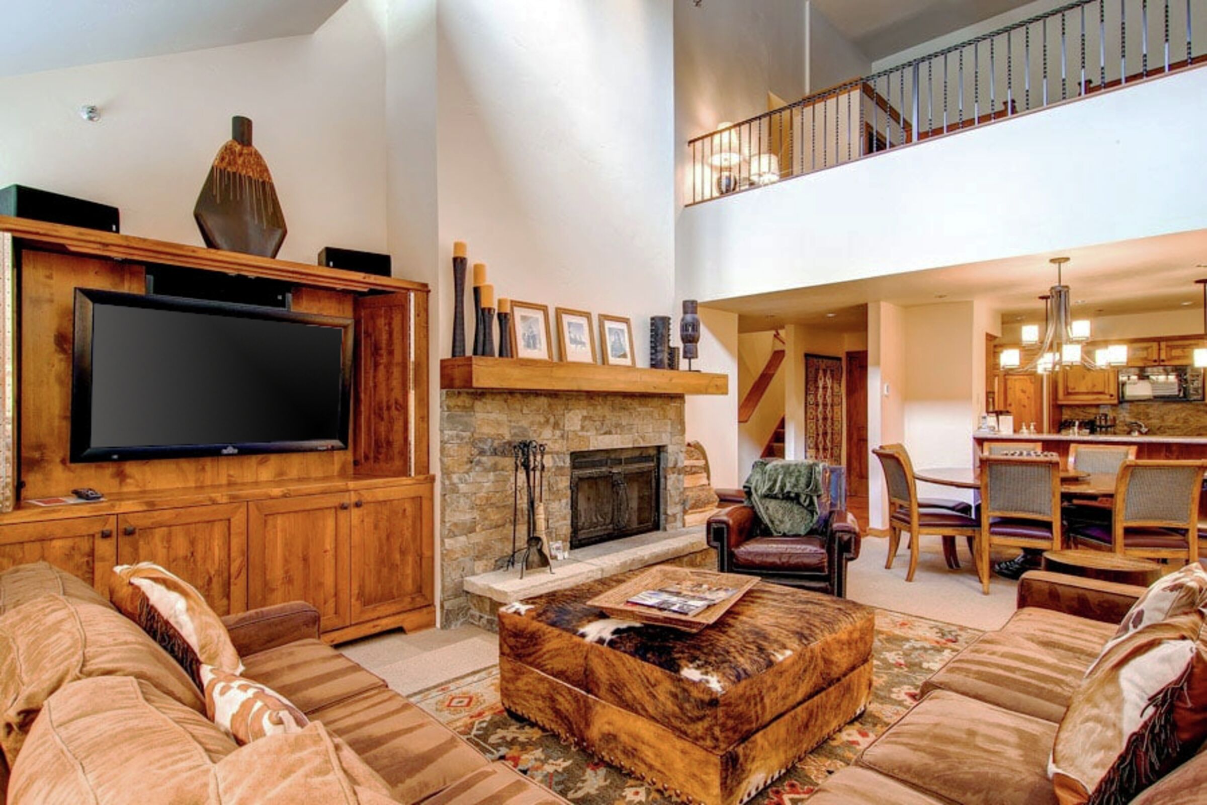 #430 - Living Area