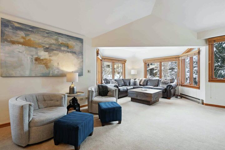 #435 - Living Area