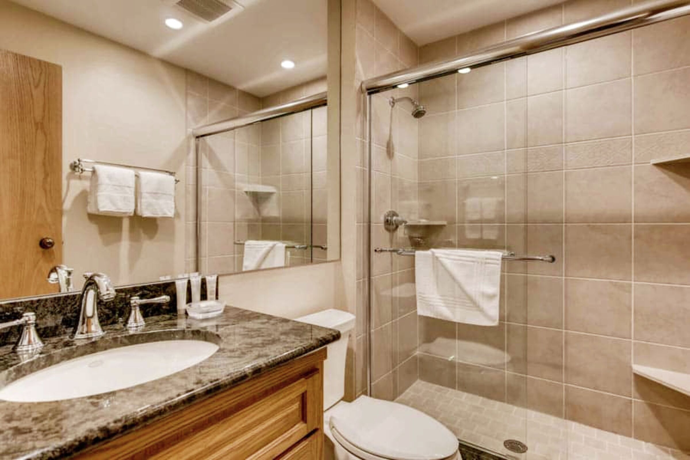 #432 - Bathroom