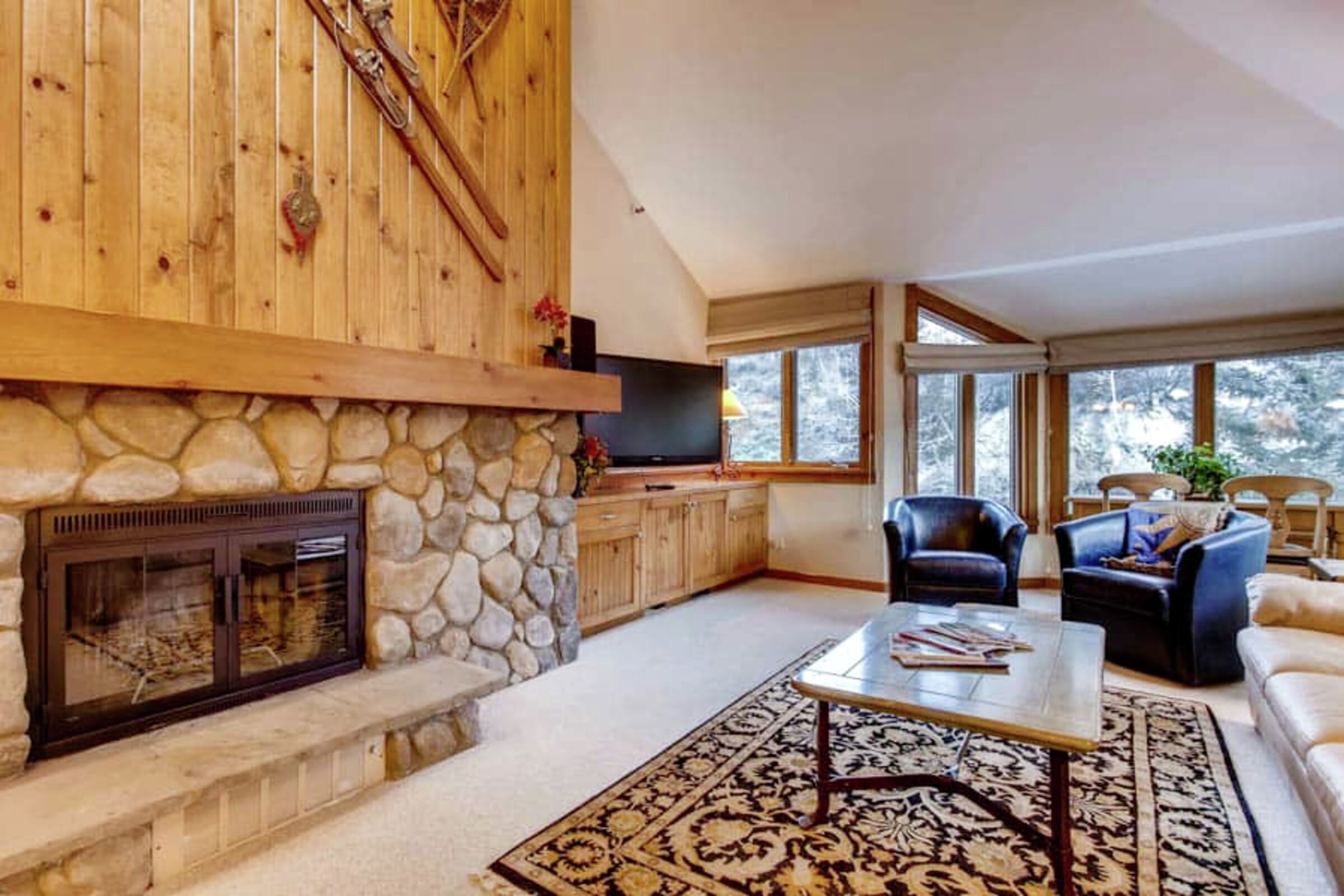 #432 - Living Area