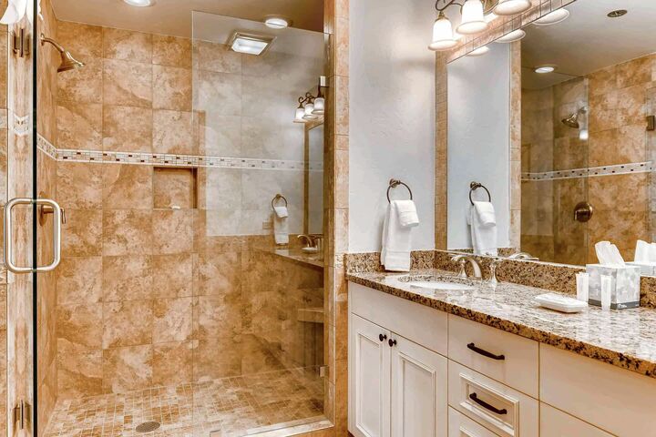 Master Ensuite Bathroom