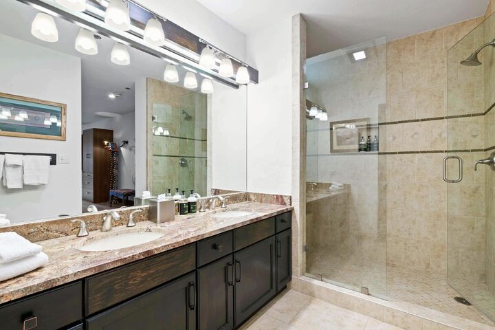 Master Ensuite Bathroom