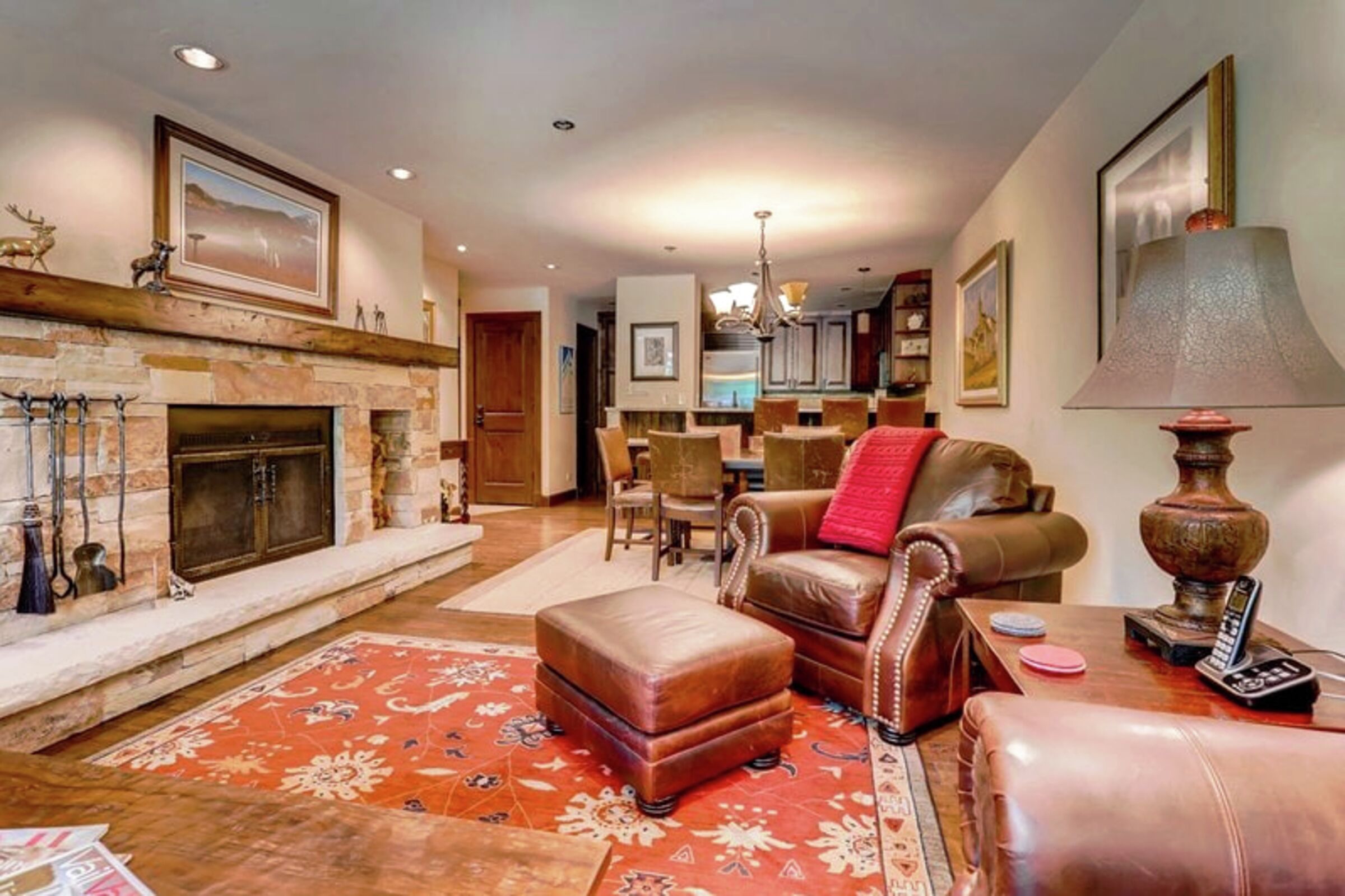 #123 - Living Area