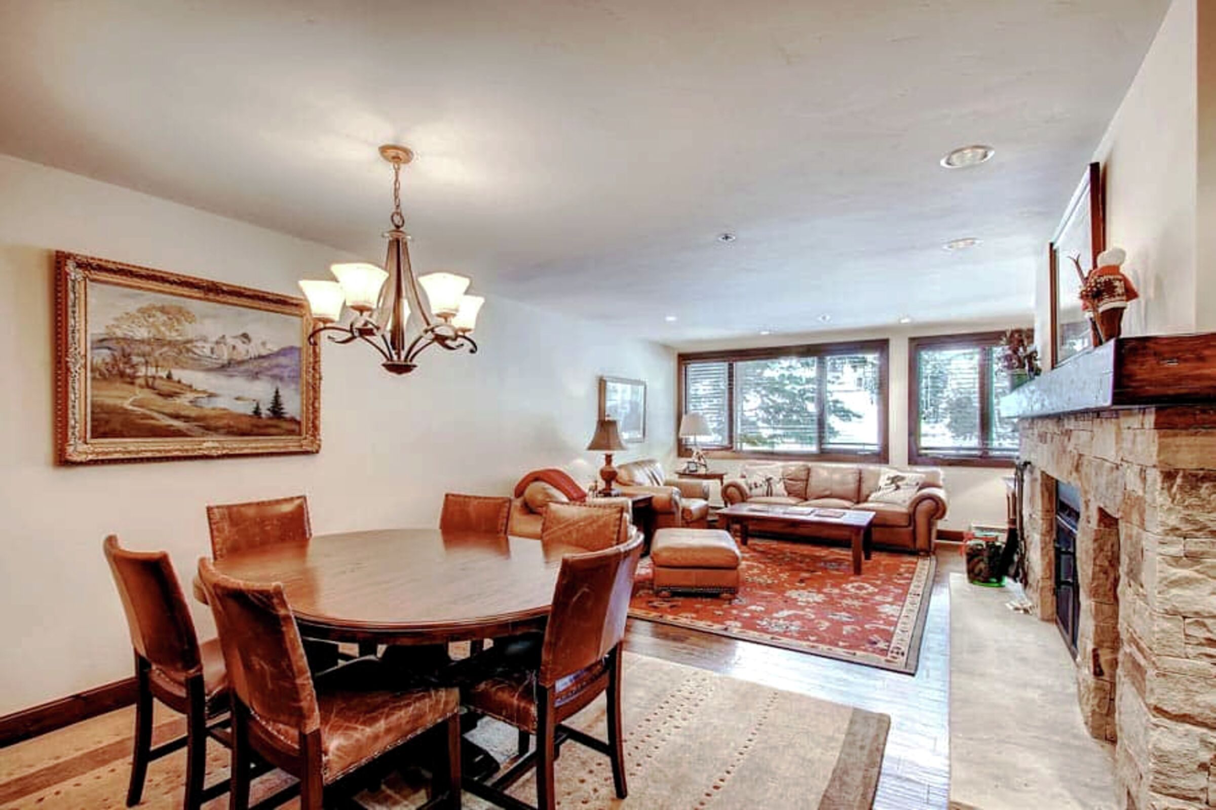 #123 - Dining Area