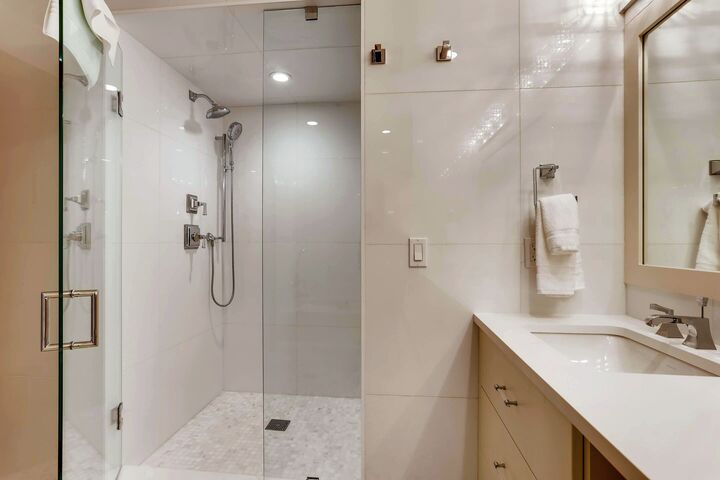 #126 - Master Ensuite Bathroom