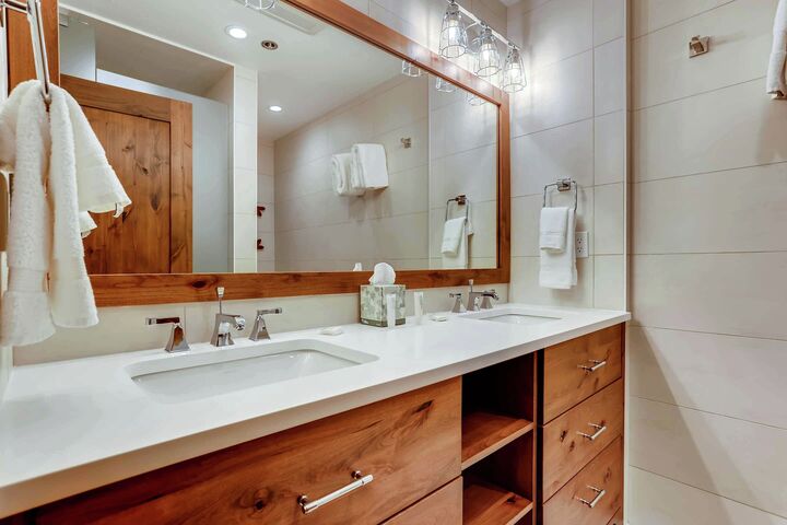 #126 - Ensuite Bathroom