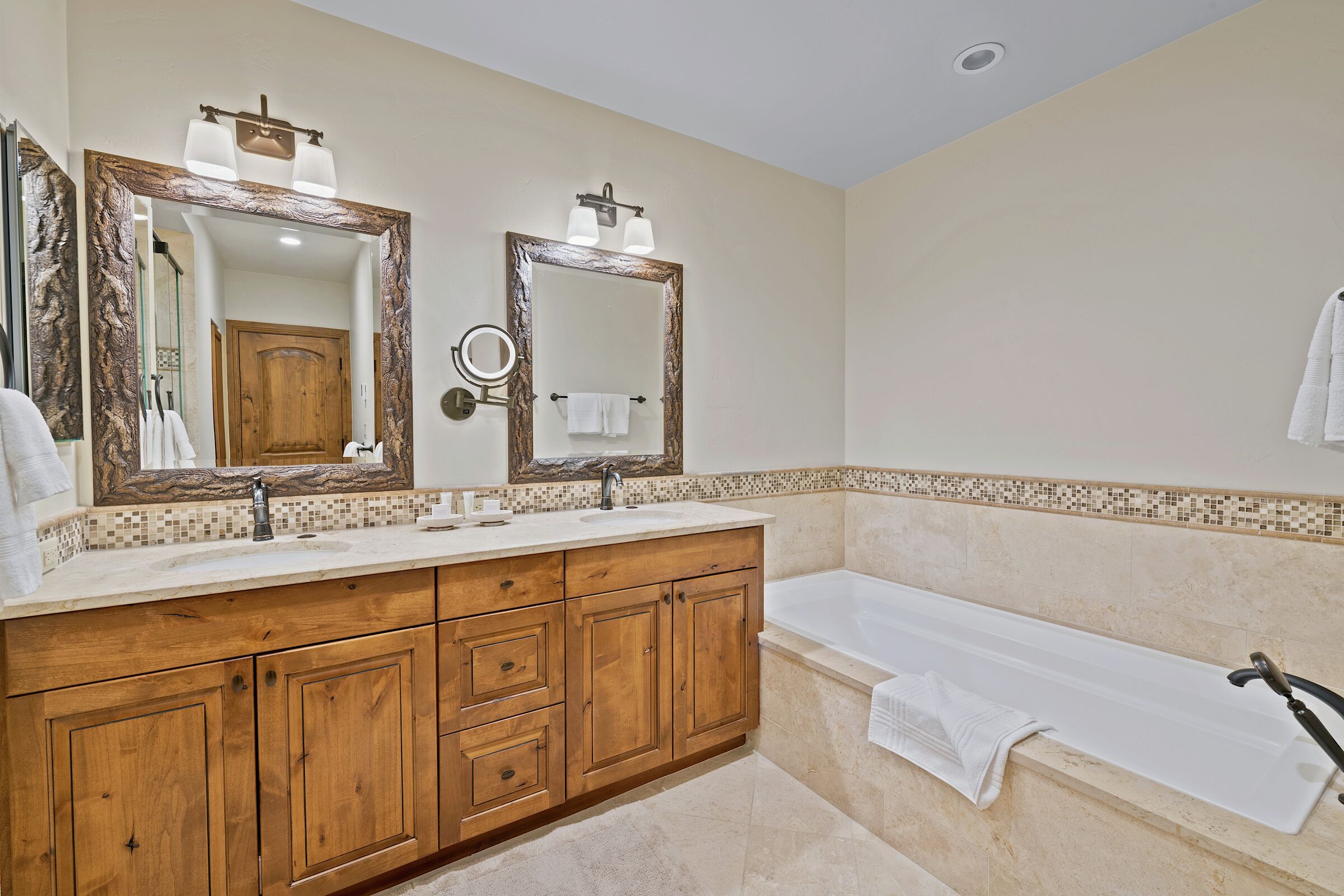 #221 - Master Ensuite Bathroom