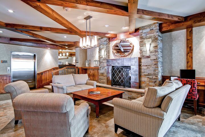 Kiva Lobby