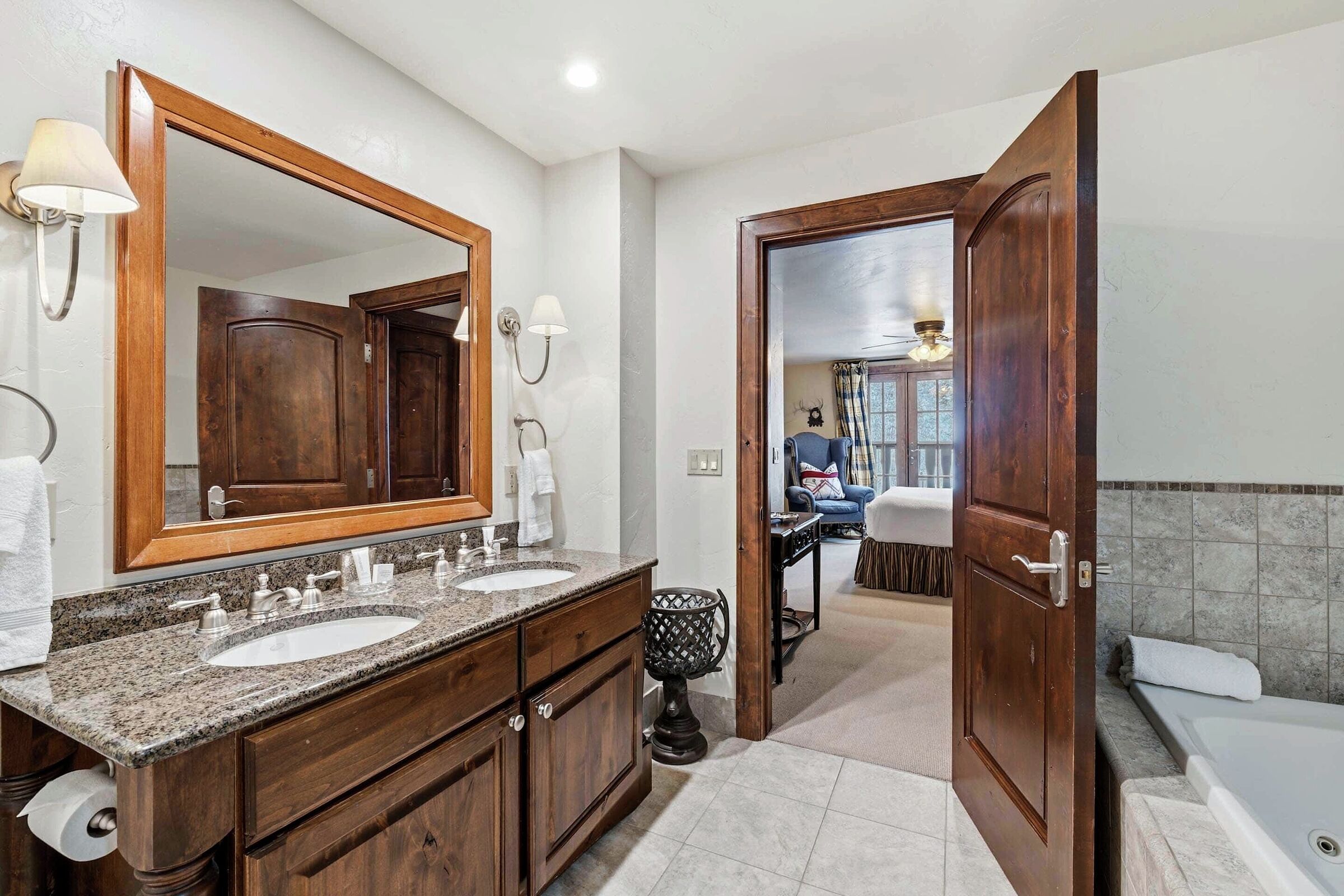 Master Ensuite Bathroom