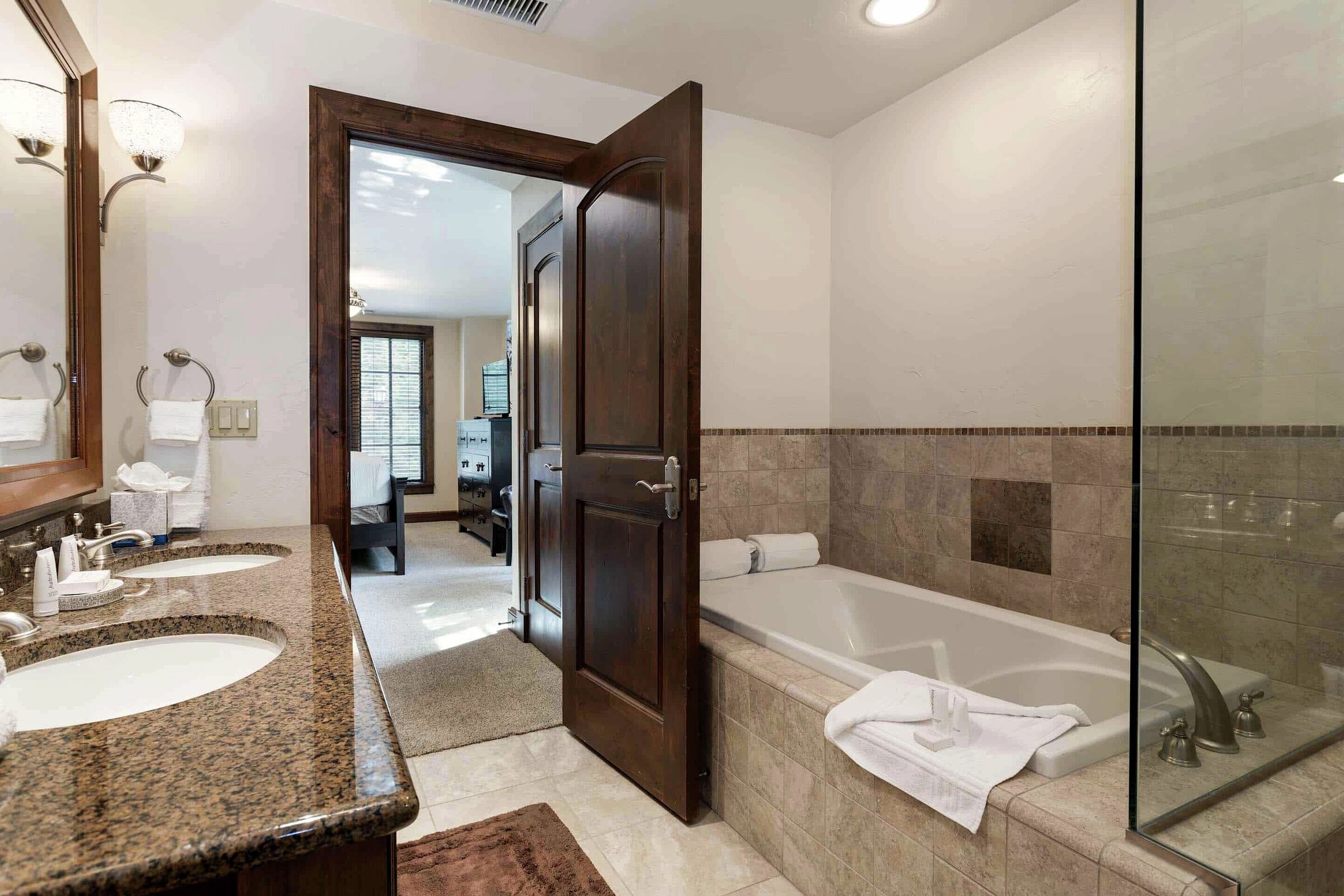 Master Ensuite Bathroom