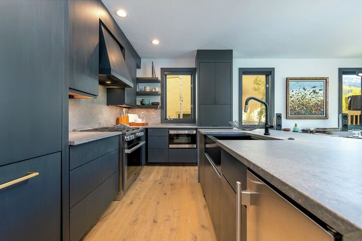 #6 - Kitchen
