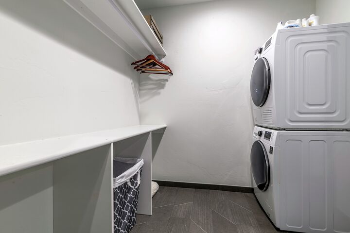 #6 - Laundry Room