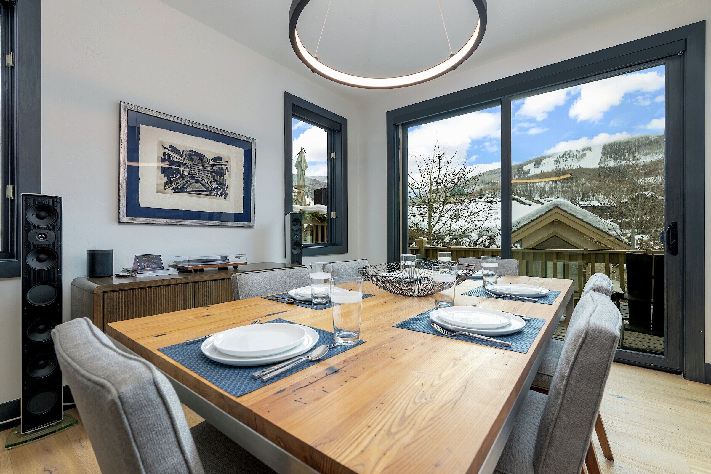 #6 - Dining Area