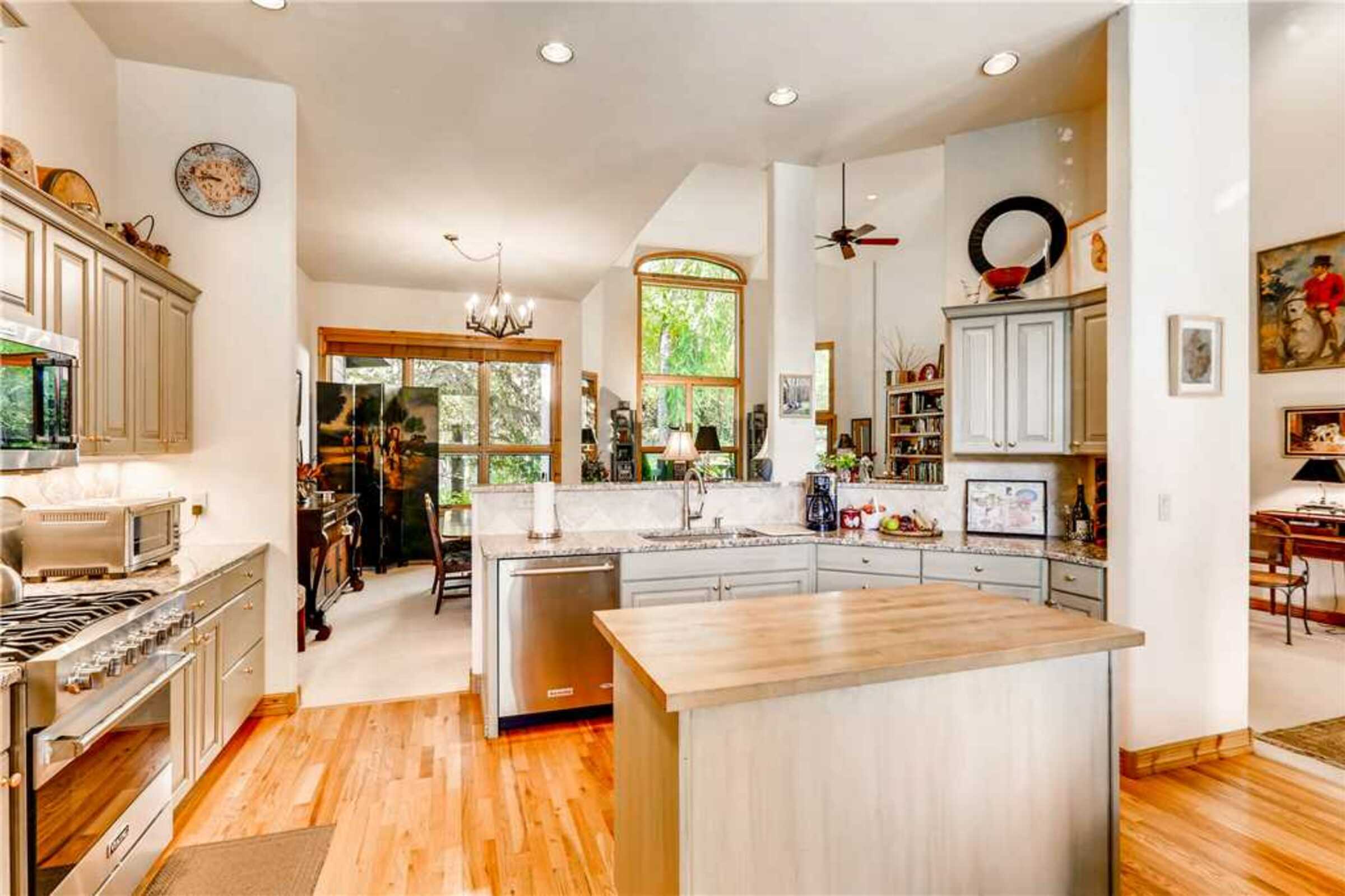 3 Bdrm - Kitchen