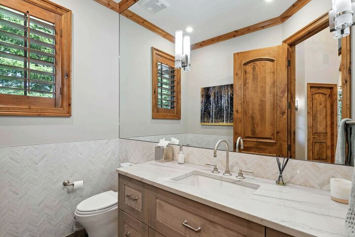 5 Bdrm 7 Bath HT - Bathroom
