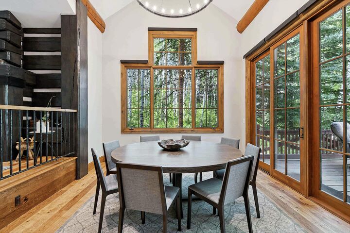 5 Bdrm 7 Bath HT - Dining Area