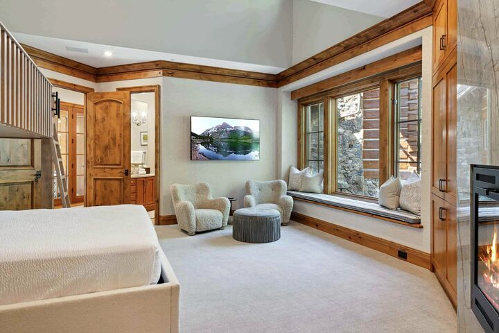 5 Bdrm 7 Bath HT - Bedroom