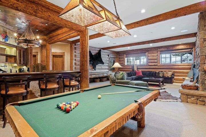 7 Bdrm HT - Media & Games Room