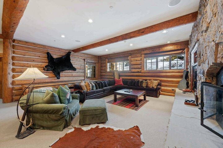 7 Bdrm HT - Media Room