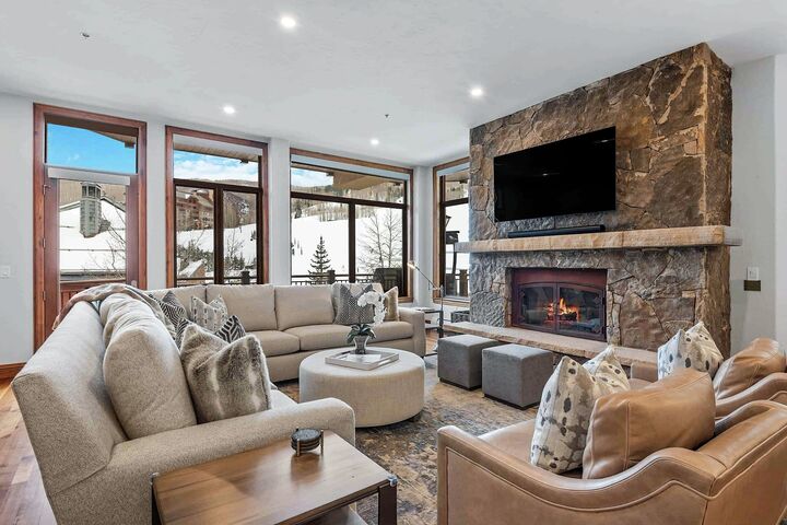 #54 - Living Area