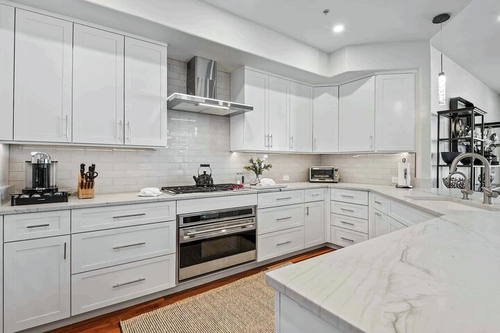 #54 - Kitchen