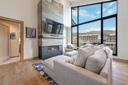 #403 - Living Area
