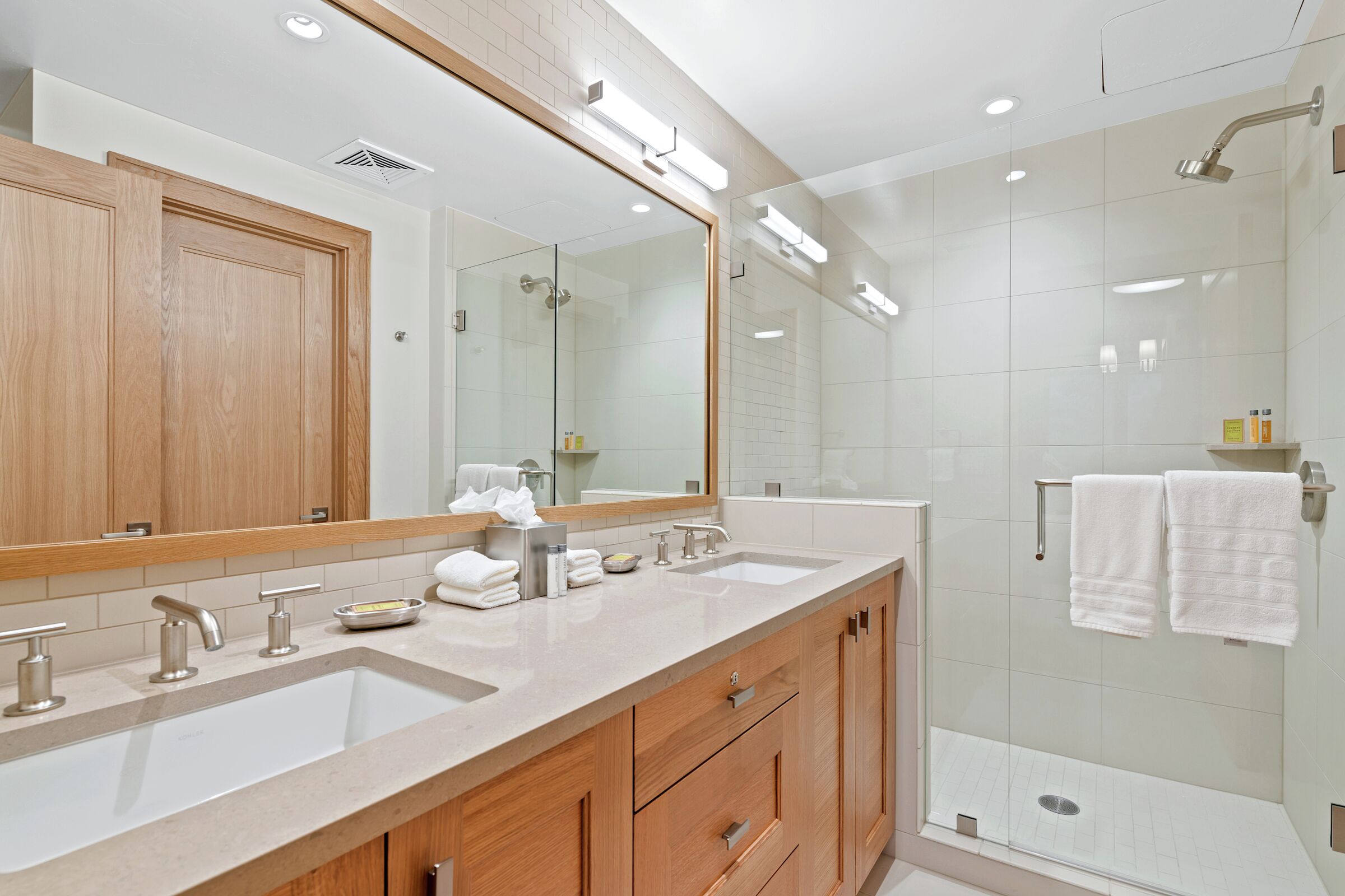 #302 - Master Ensuite Bathroom
