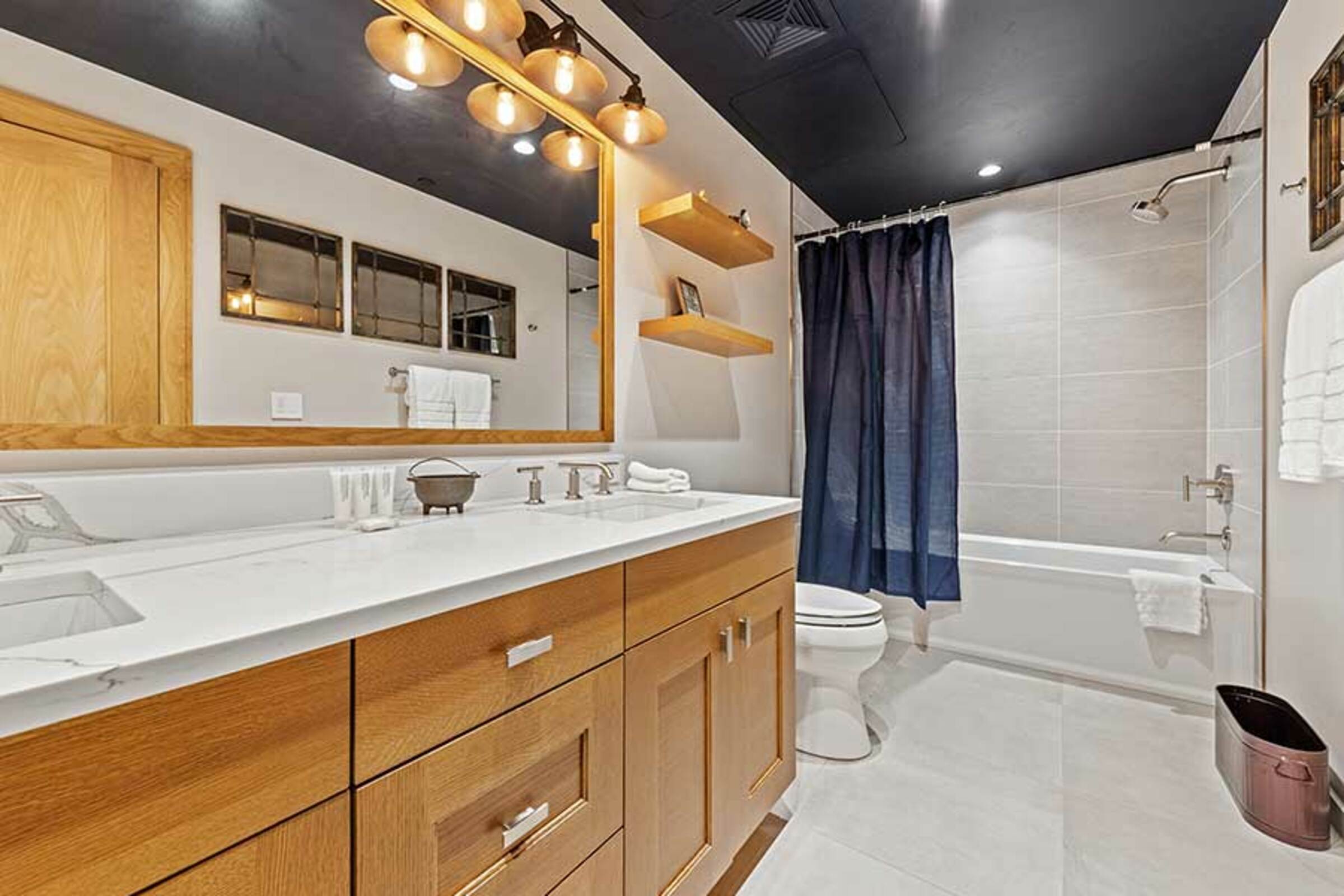 #204 - Bathroom