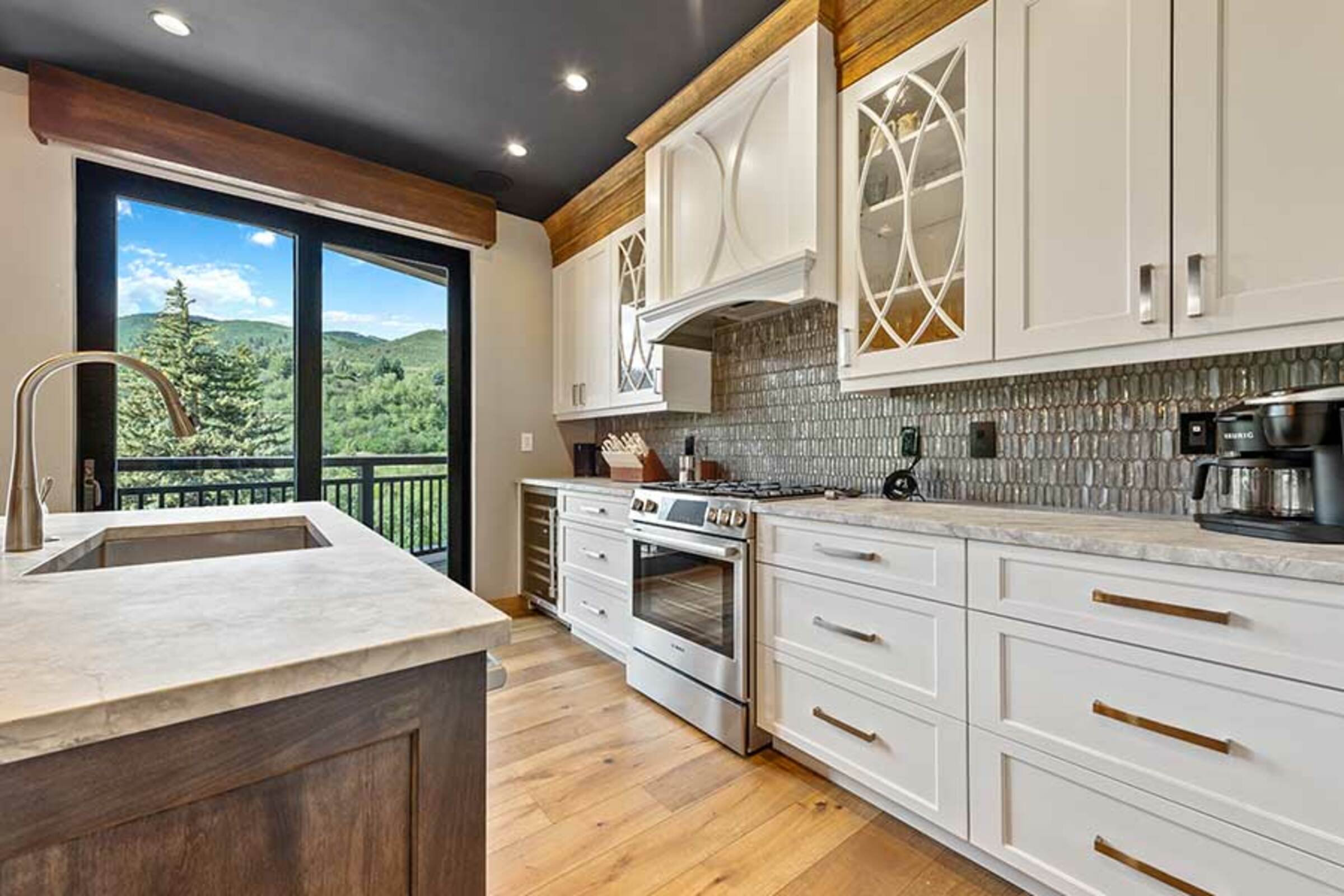 #204 - Kitchen