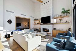 #406 - Living Area