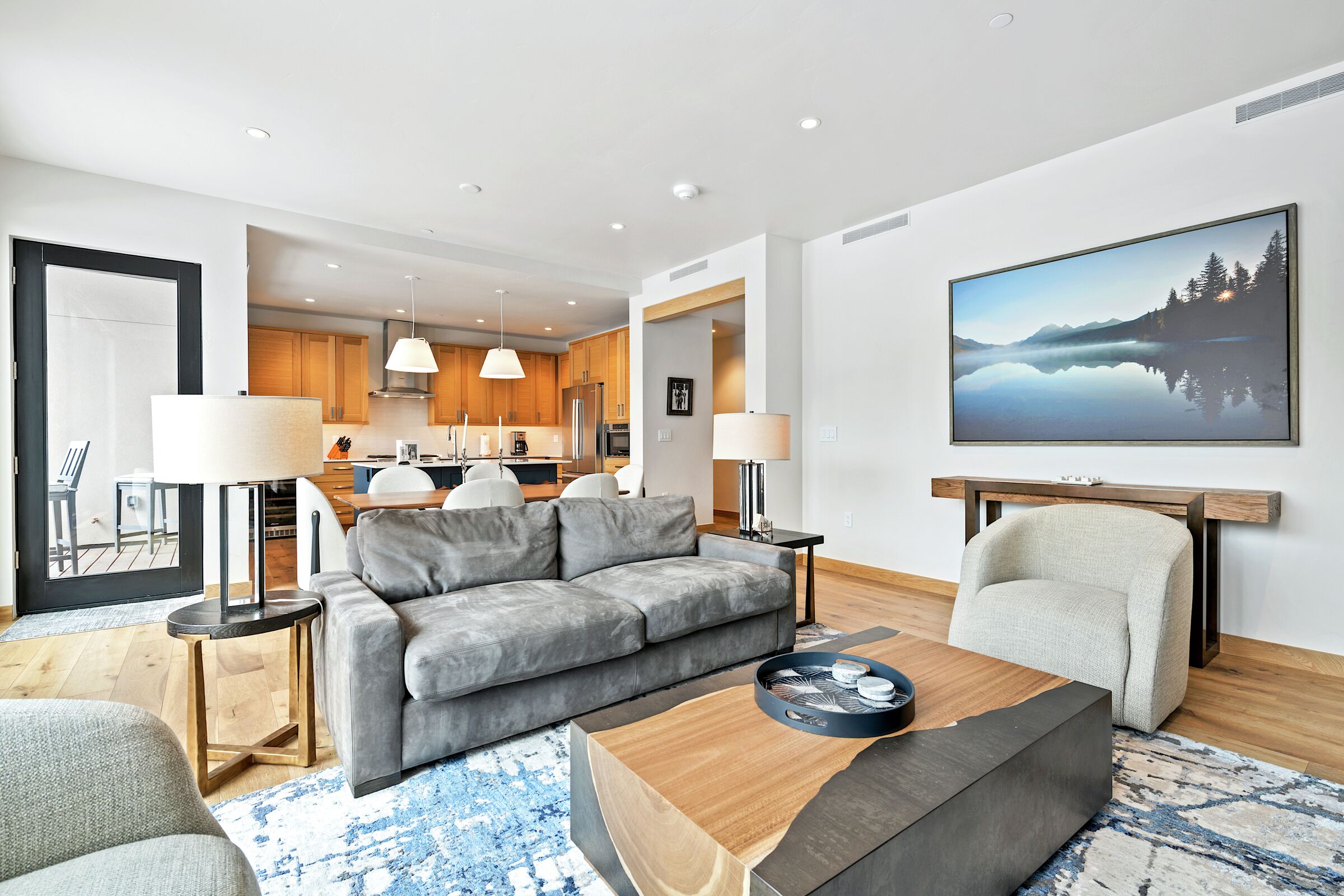 #206 - Living Area