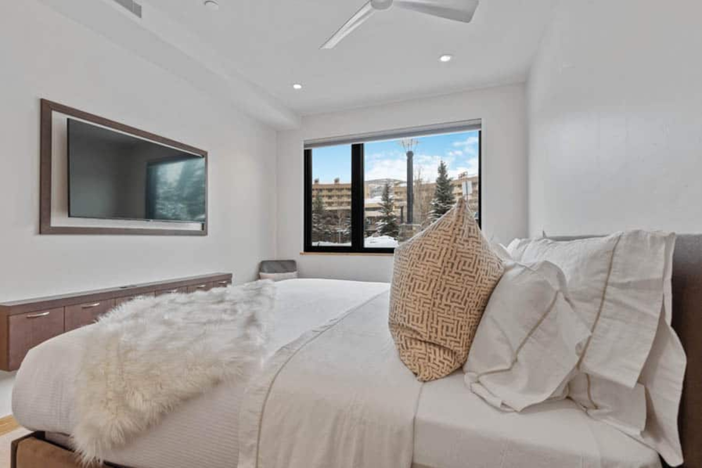 #100 - Bedroom