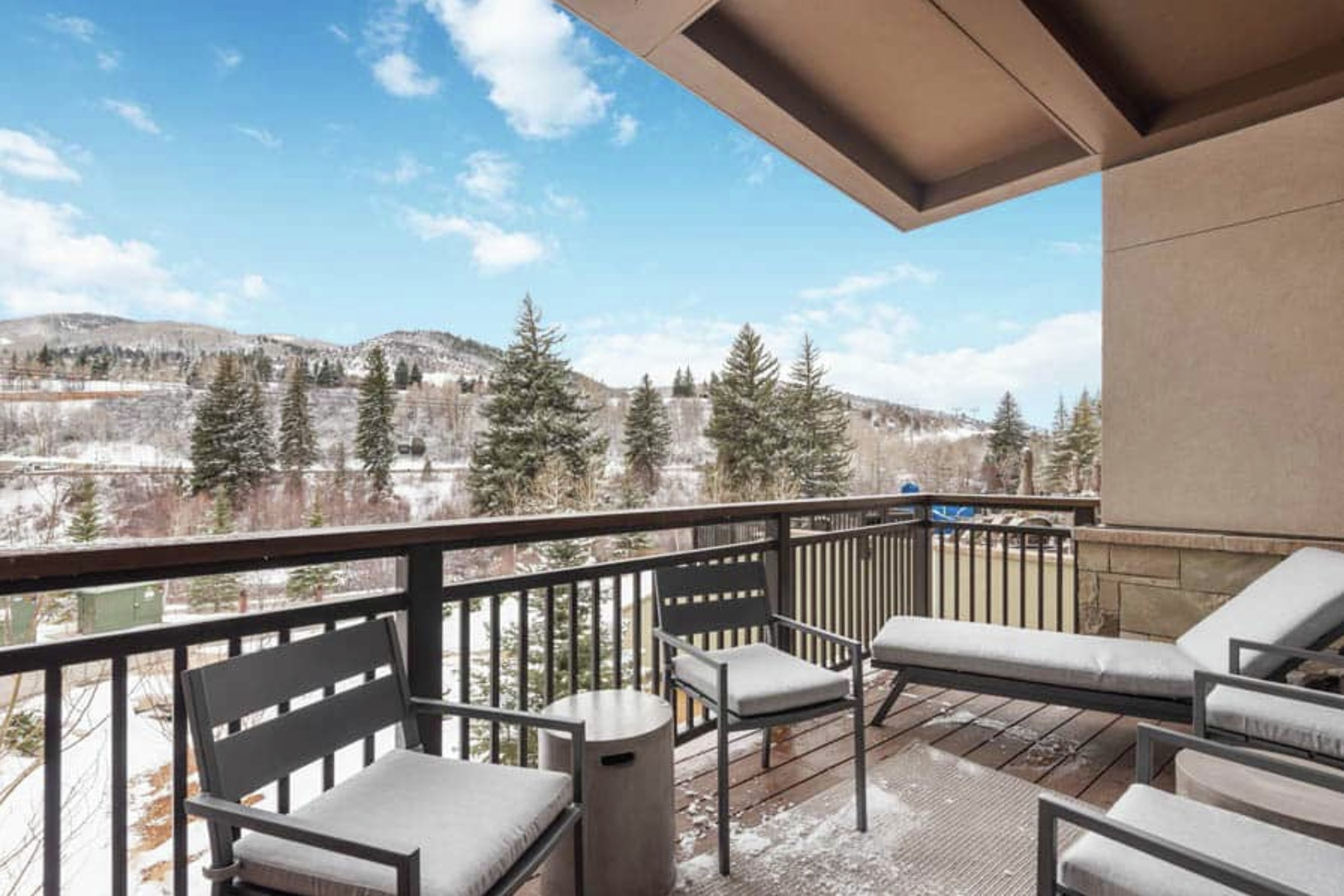 #100 - Balcony