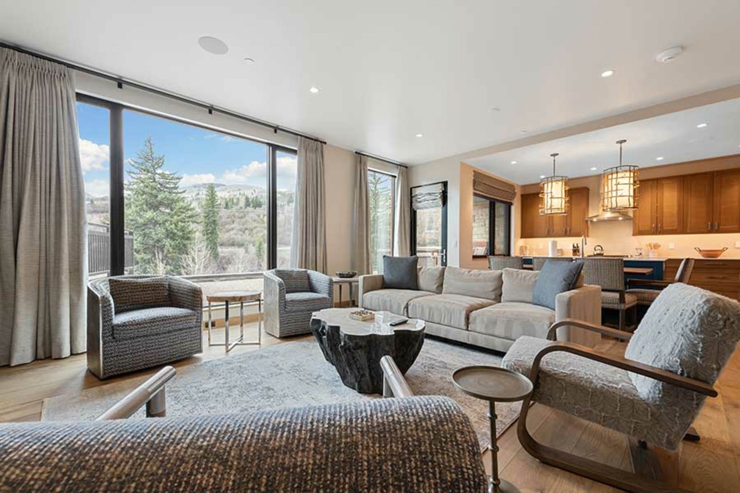 #106 - Living Area