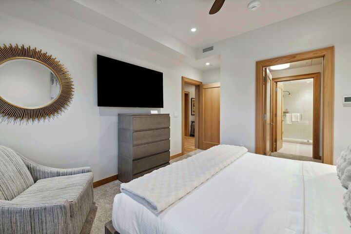 #401 - Master Bedroom