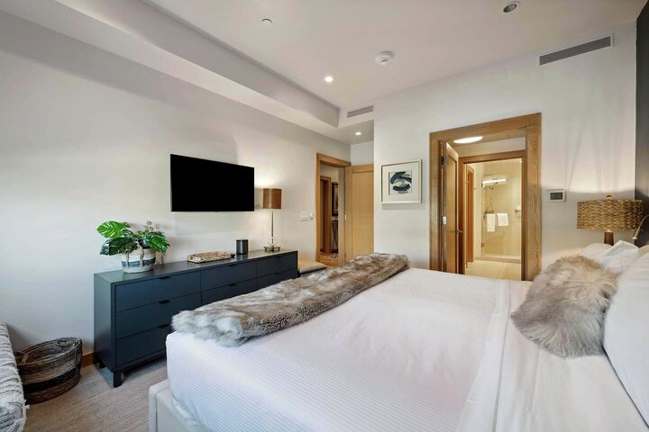 #203 - Master Bedroom