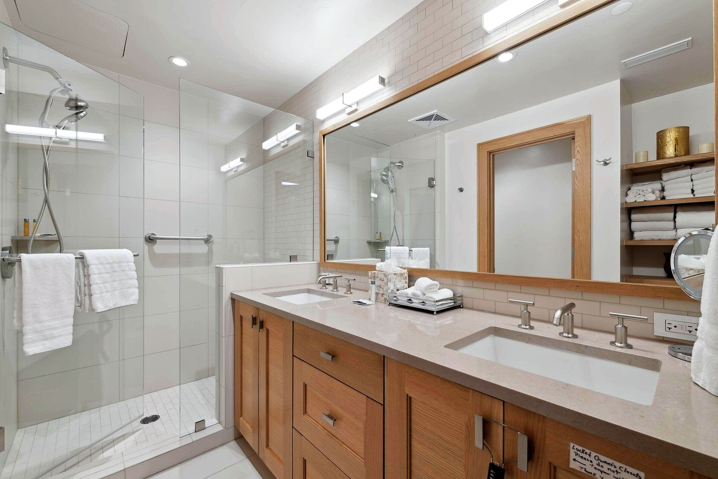 #203 - Master Ensuite Bathroom