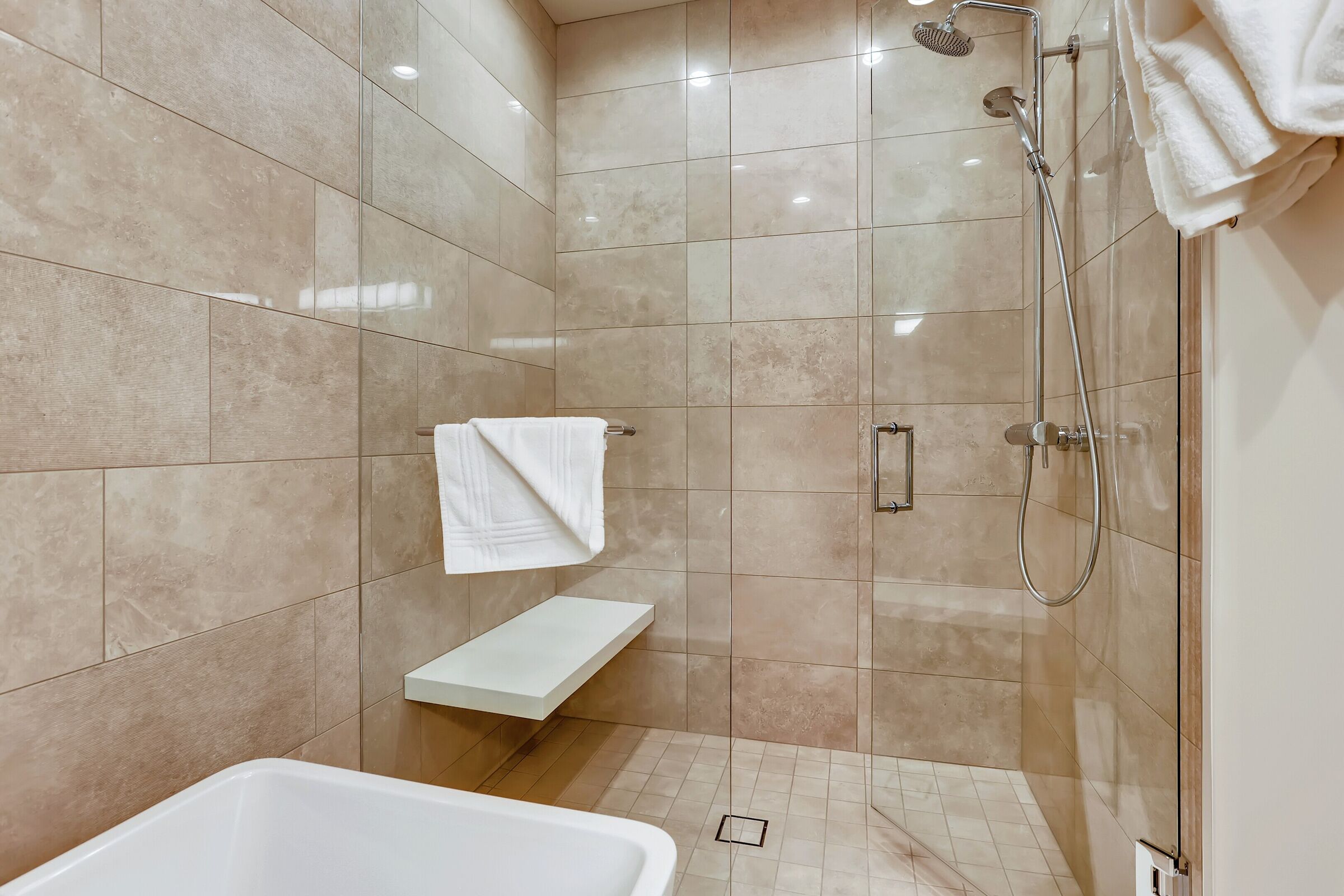 Master Ensuite Bathroom