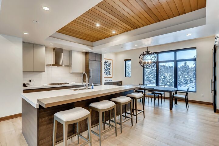 3 Bdrm 3.5 Bath #07 - Kitchen