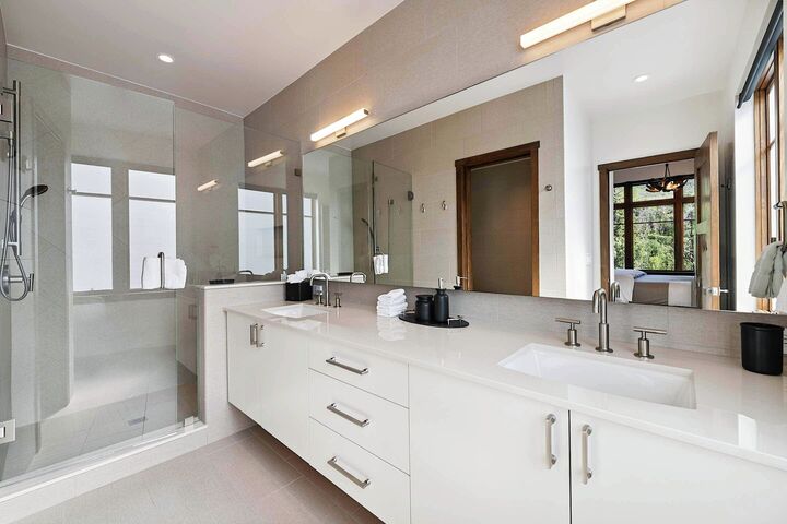 #10 - Master Ensuite Bathroom