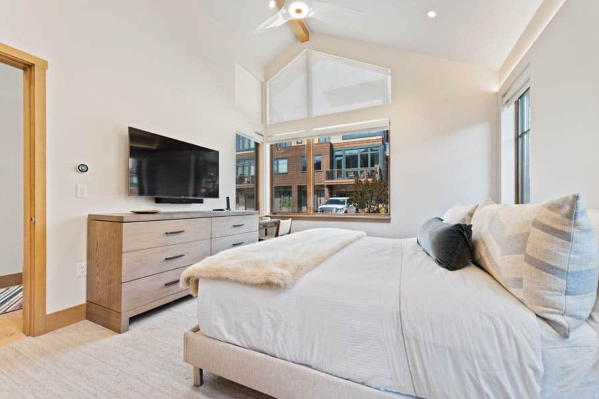 #07 - Bedroom