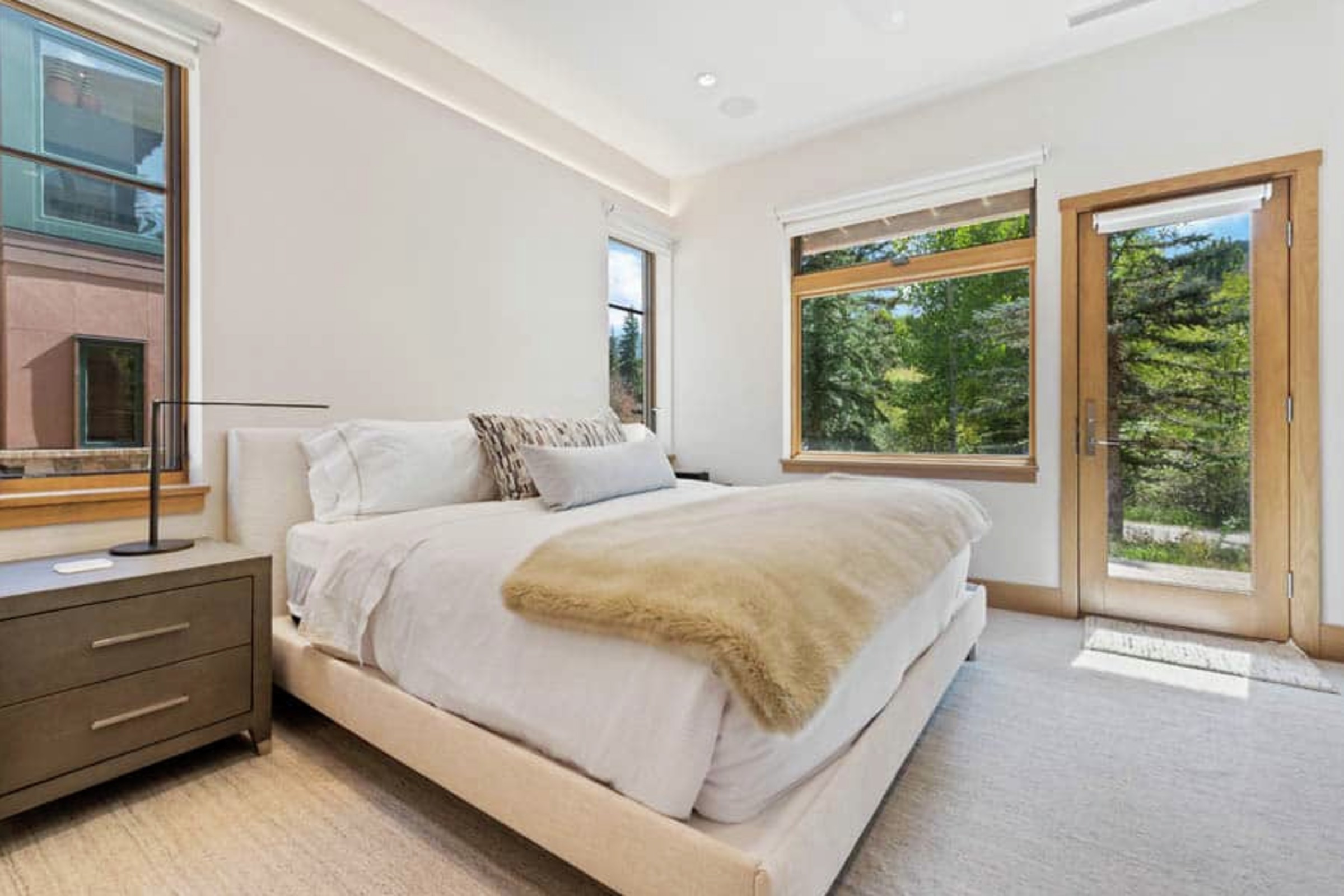 #07 - Master Bedroom