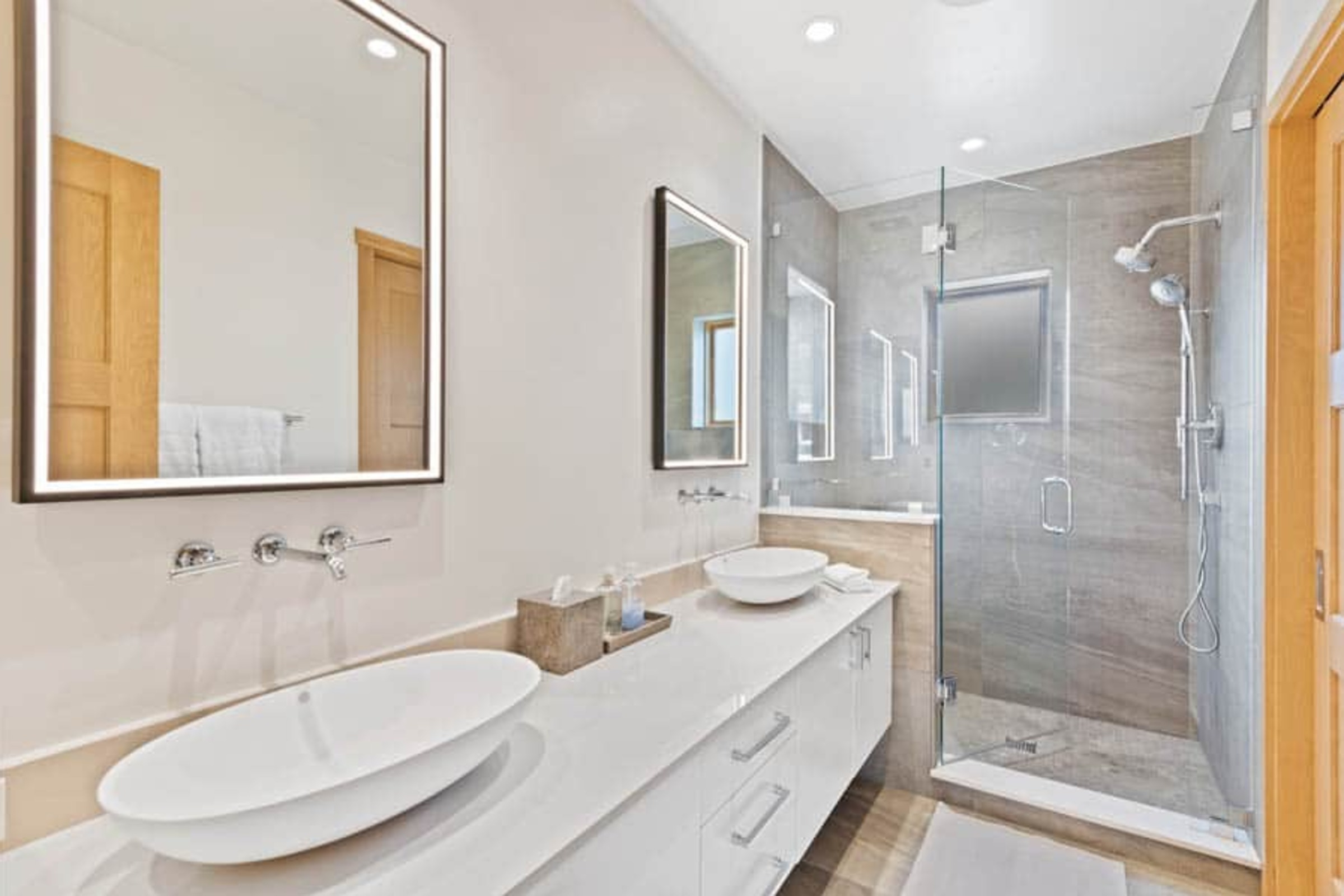 #07 - Ensuite Bathroom